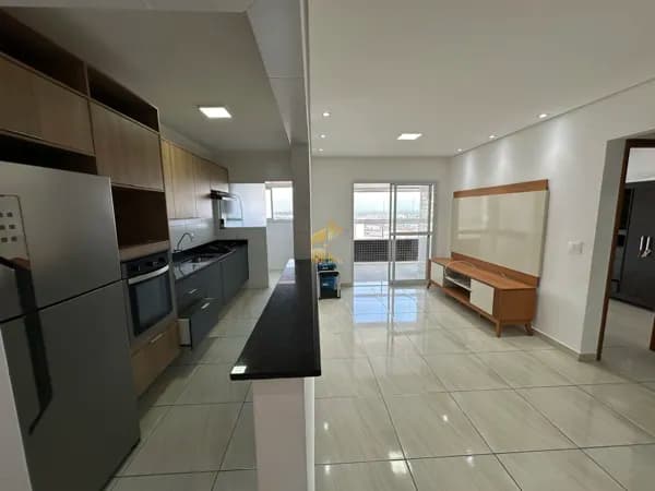 Apartamento à venda no bairro Guilhermina em Praia Grande, SP. 2 dormitórios (sendo 1 suíte).