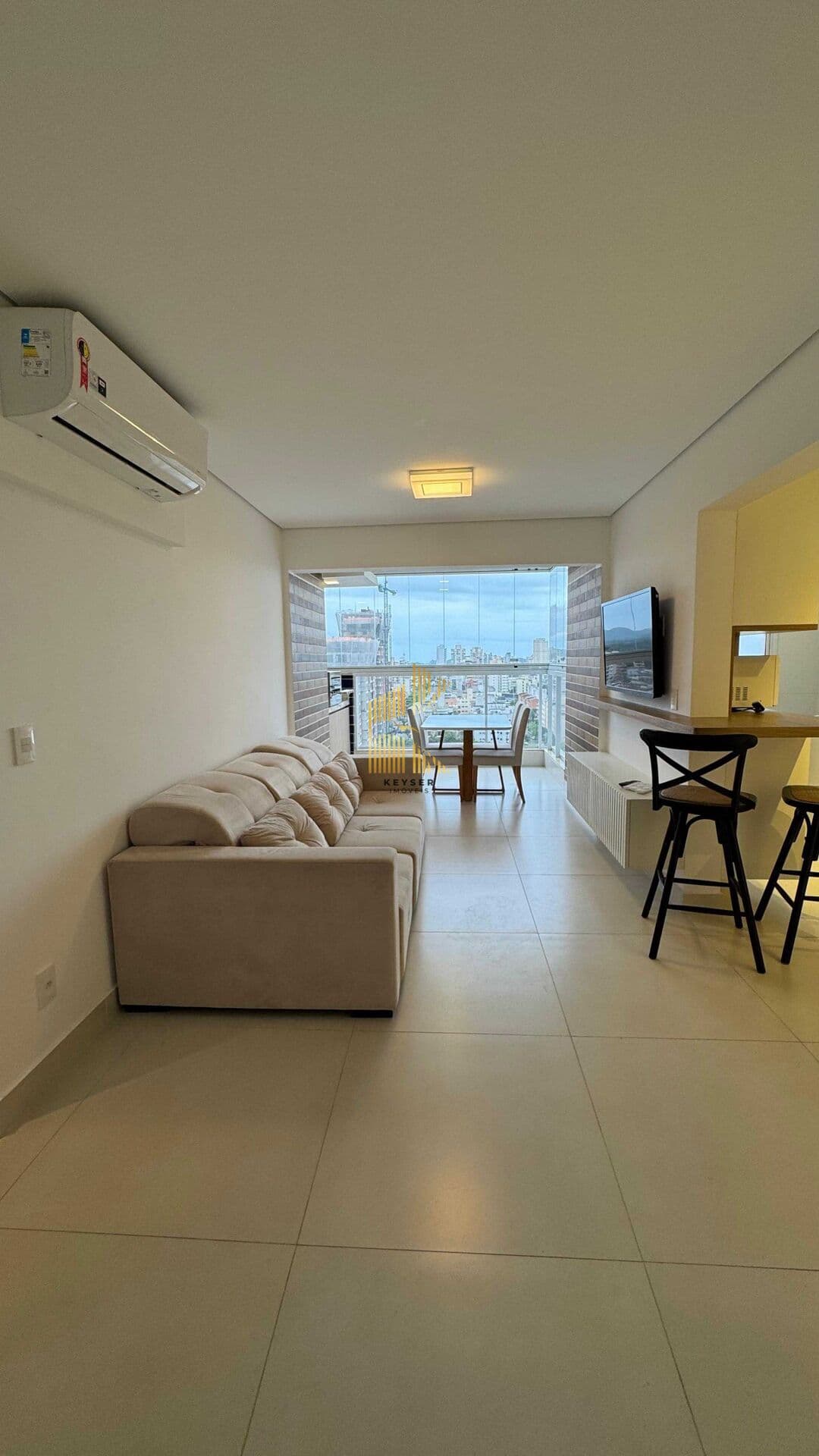 Apartamento à venda no bairro Enseada no Guarujá, SP. 2 dormitórios.