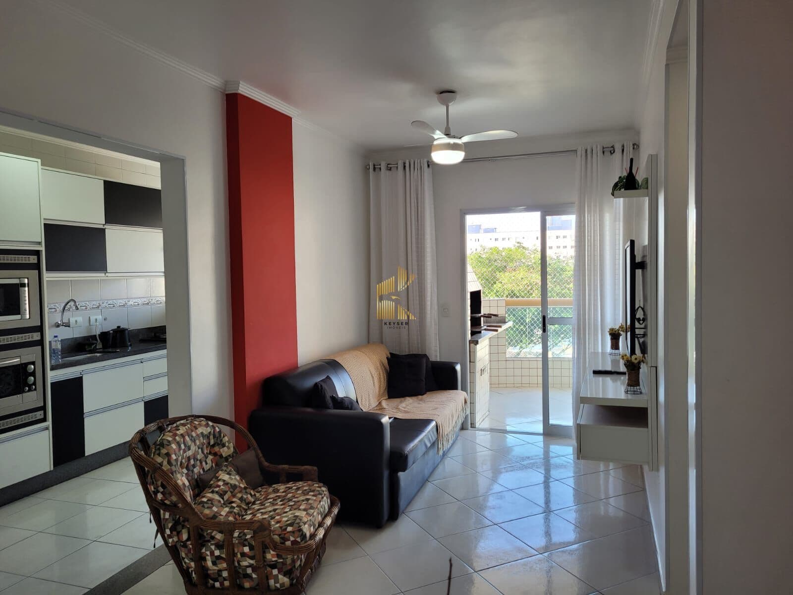 Apartamento à venda no bairro Tupi em Praia Grande, SP. 1 dormitório