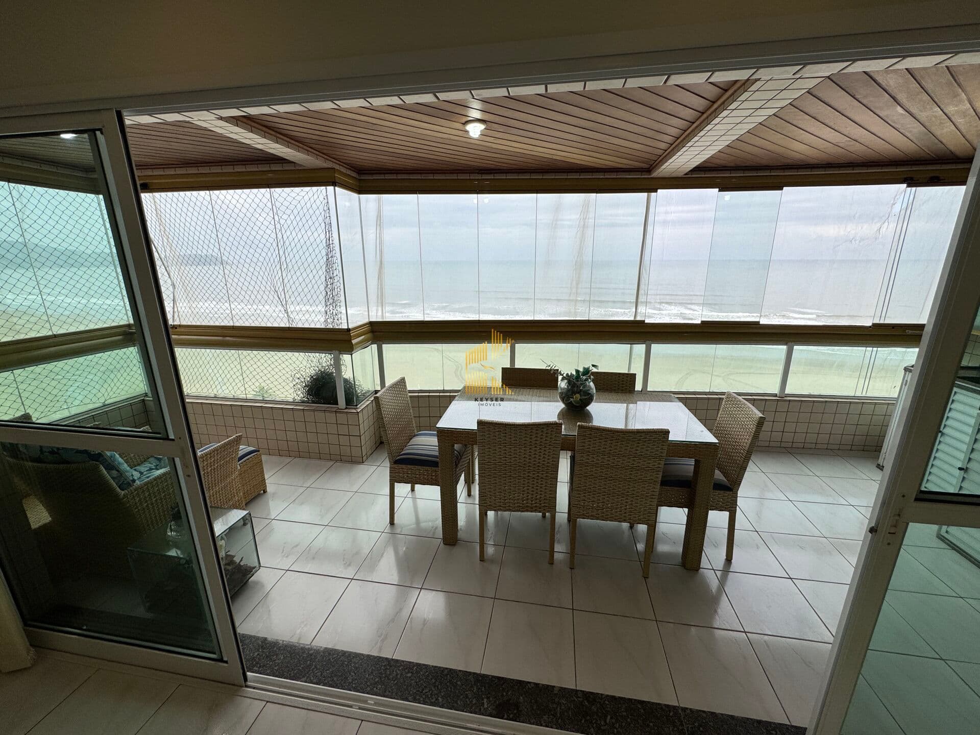 Apartamento frente mar, 3 suites, 2 vagas, aviação