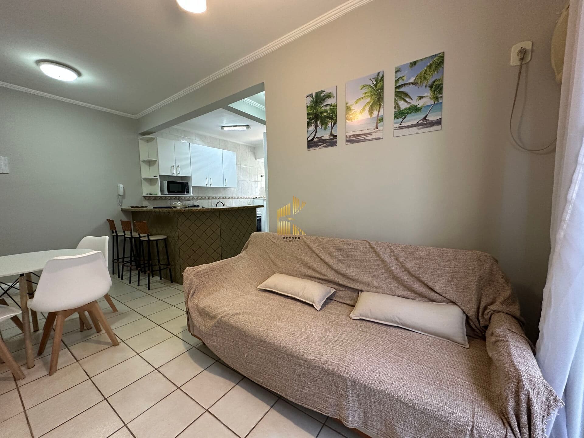 Apartamento à venda no bairro Caiçara em Praia Grande, SP. 1 dormitório