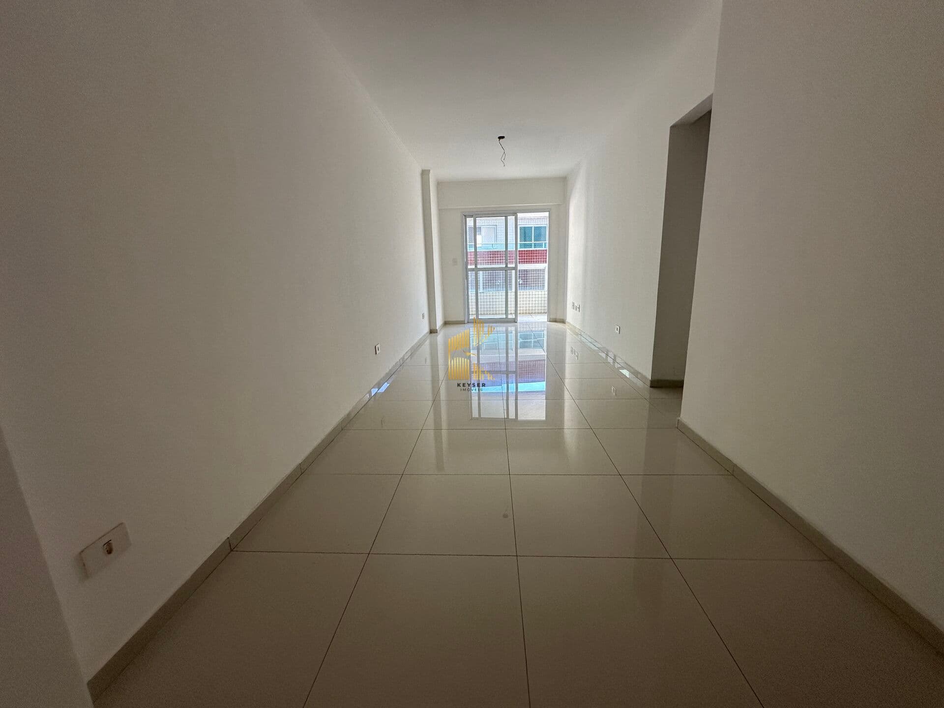 Apartamento à Venda no Bairro Guilhermina em Praia Grande, SP. 2 dormitórios sendo suítes!