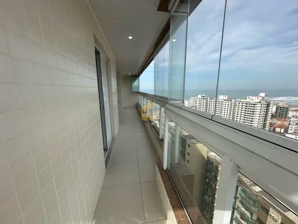 Apartamento à venda no bairro Vila Tupi em Praia Grande, SP. 2 dormitórios sendo 1 suíte