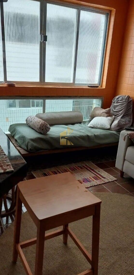 Apartamento Padrão com 1 dormitorio e 1 vaga de garagem no bairro Jardim imperador