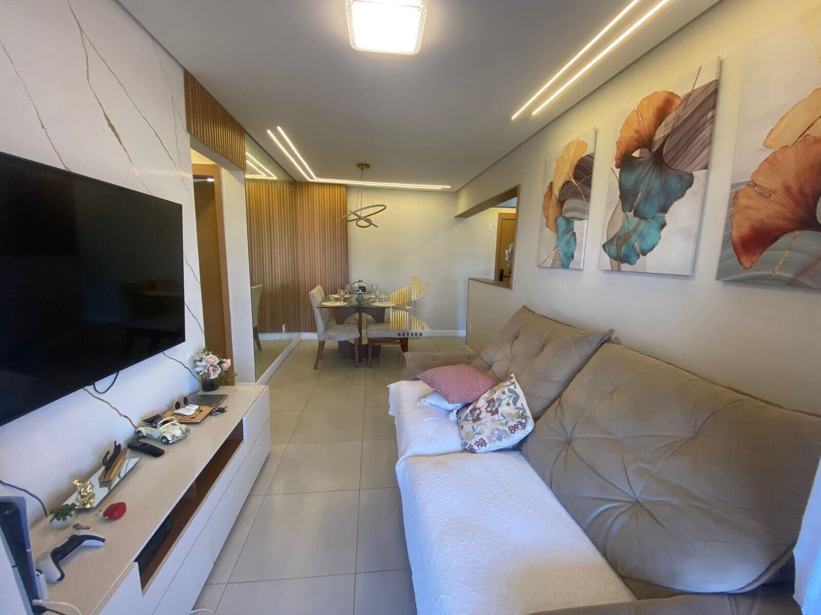 Apartamento mobiliado, 2 dormitórios sendo 1 suite, 1 vaga, Guilhermina