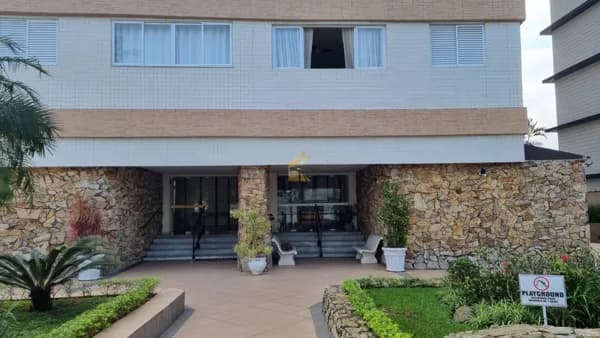 Apartamento Padrão 2 Dormitórios Frente Mar no Bairro Gonzaguinha São Vicente