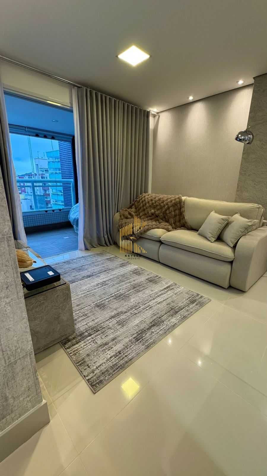 Apartamento à venda no bairro Canto do Forte em Praia Grande, SP. 2 dormitórios sendo 2 suítes.