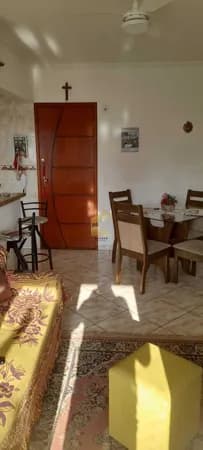 Apartamento à venda no bairro Ocian em Praia Grande, SP. 2 dormitórios sendo 1 suíte.