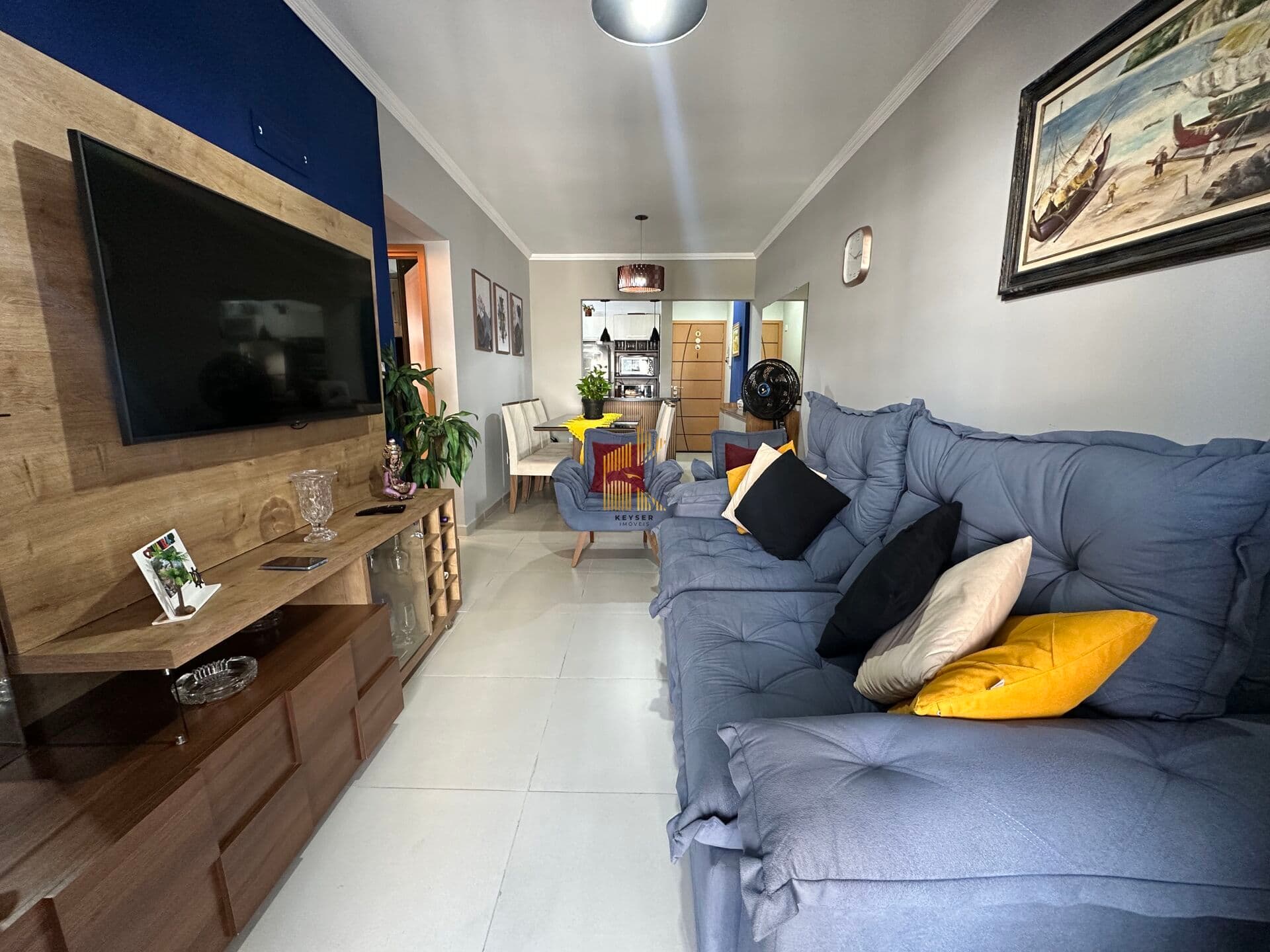 Apartamento à venda no bairro Canto do forte em Praia Grande, SP. 2 dormitórios (sendo 1 suíte)