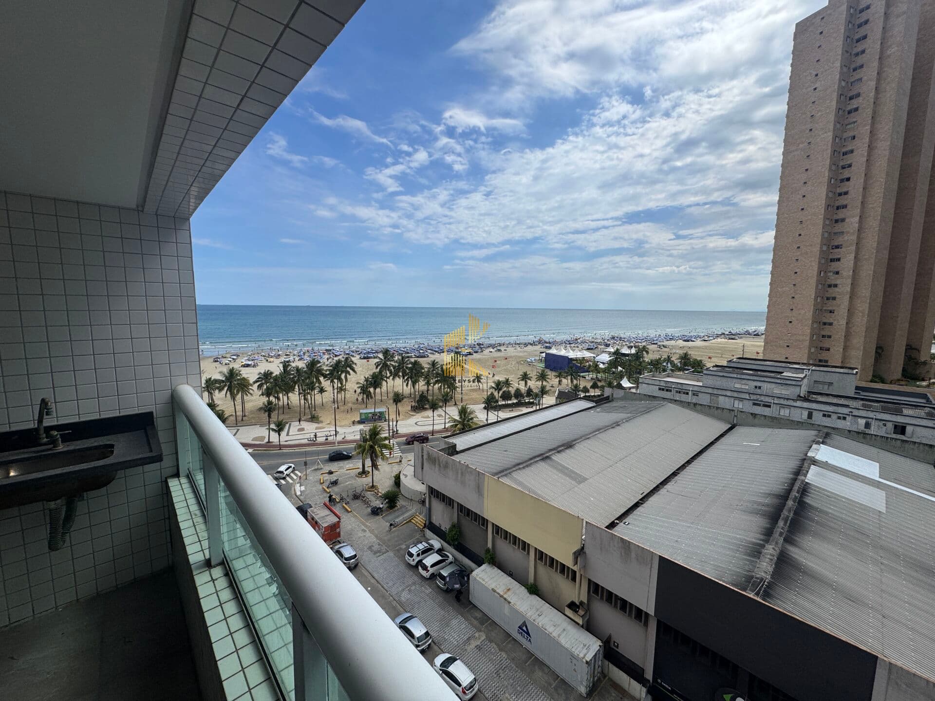 Apartamento vista mar 3 suites, lavabo, 2 vagas, Guilhermina