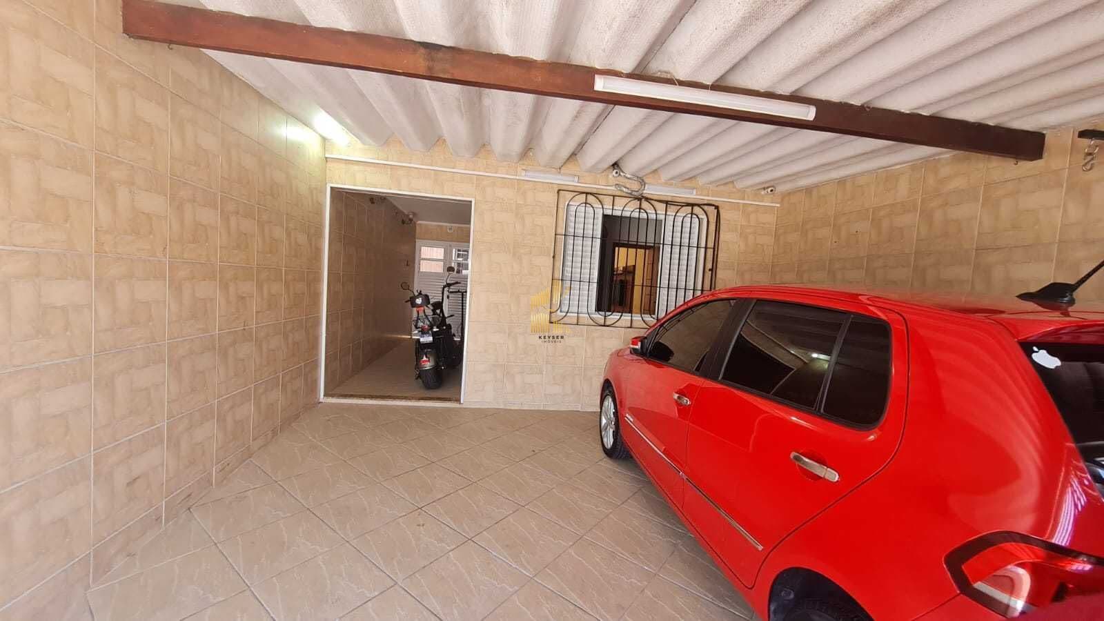 Casa à venda no bairro em São Vicente, SP. 2 dormitórios
