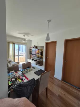 Apartamento à venda no bairro Aviação em Praia Grande, SP. 1 dormitório.