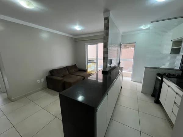 Apartamento 2 dormitórios sendo 1 suite, 1 vaga, guilhermina