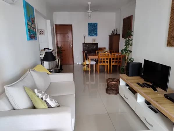 Apartamento 3 dormitórios 2 suítes e 2 vagas demarcadas no bairro Canto do Forte