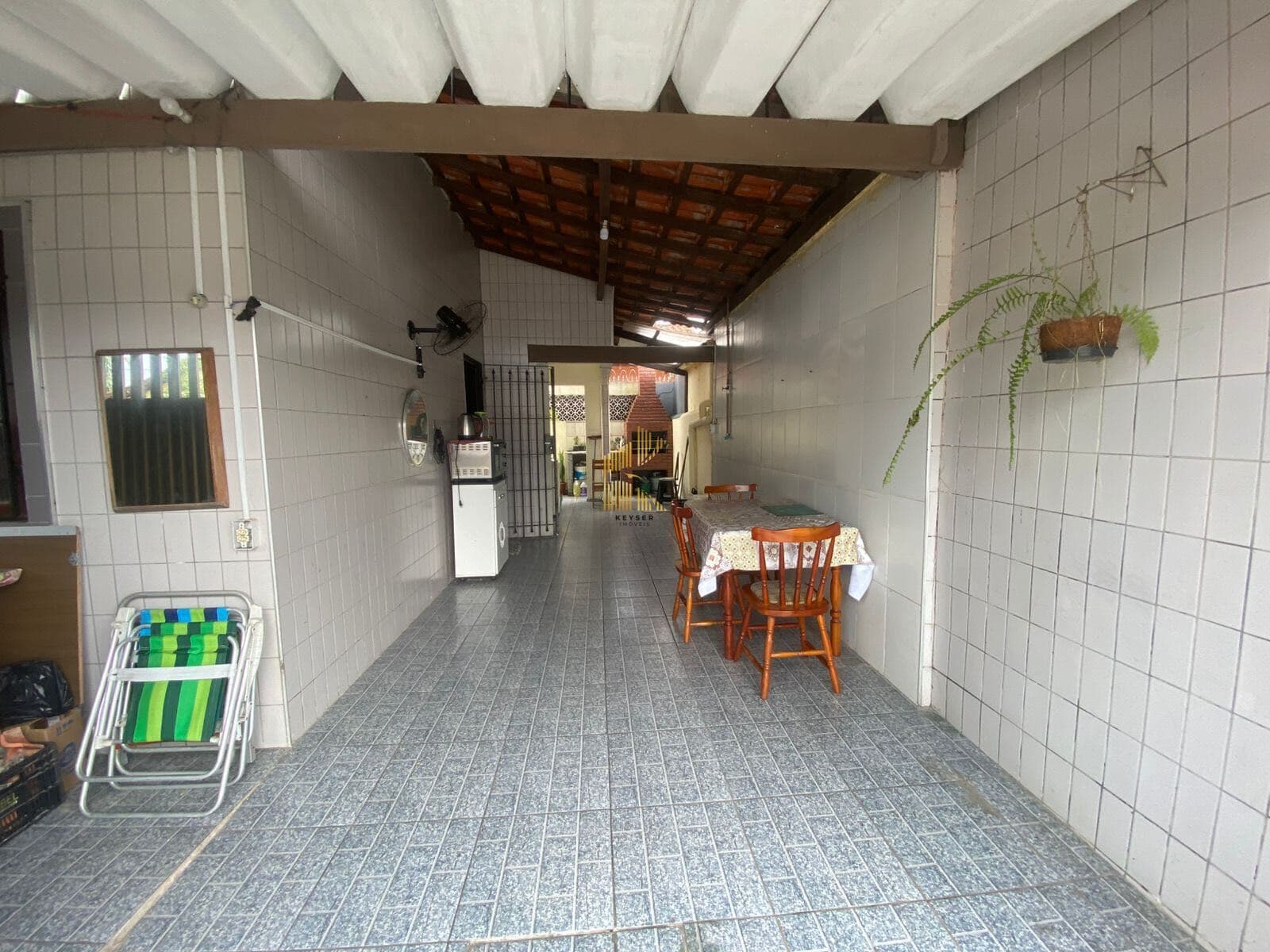 Casa 2 dormitórios, 1 vaga, maracanã