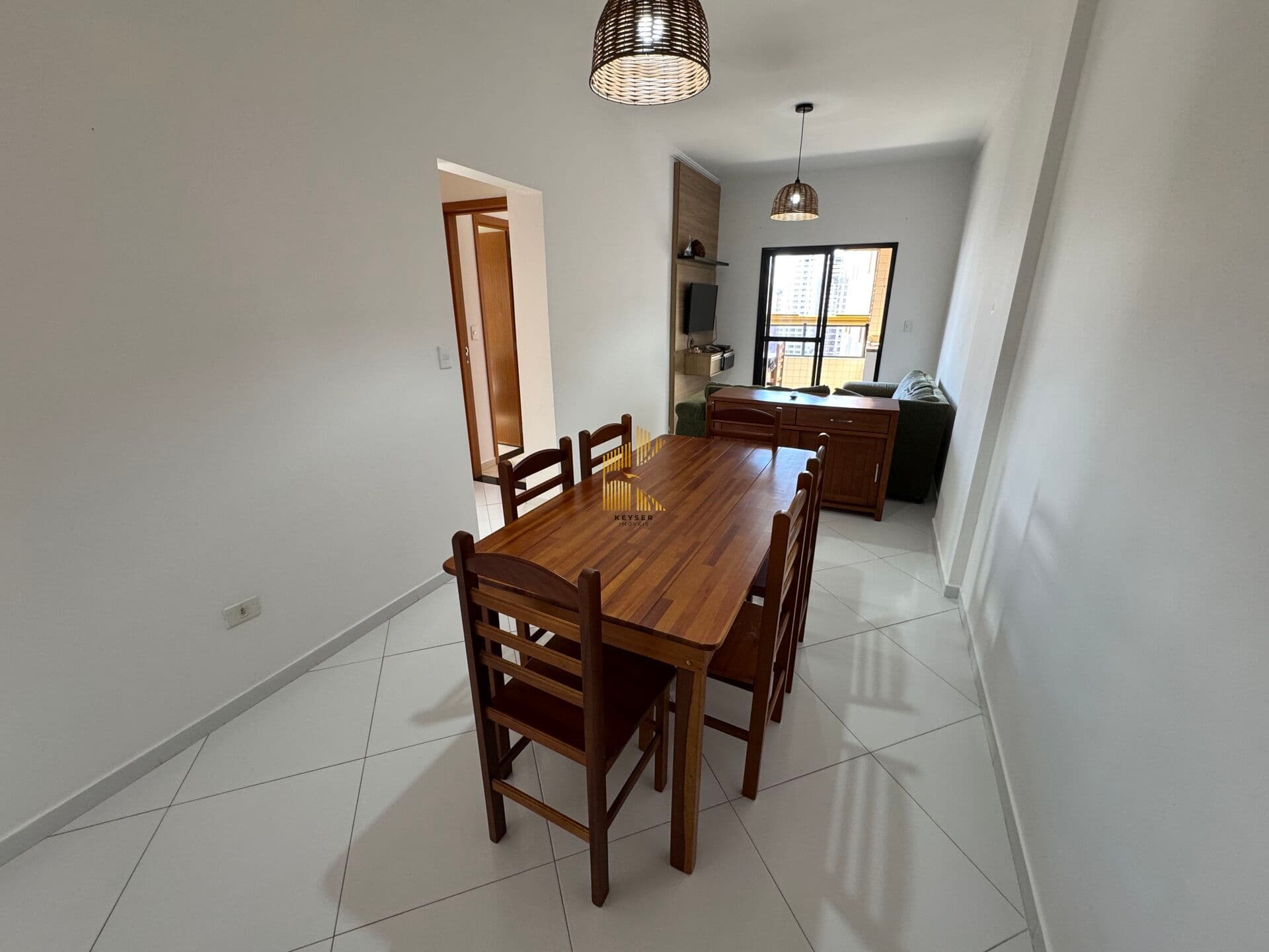 Apartamento 2 dormitorios sendo 1 suite, 1 vaga, aviação