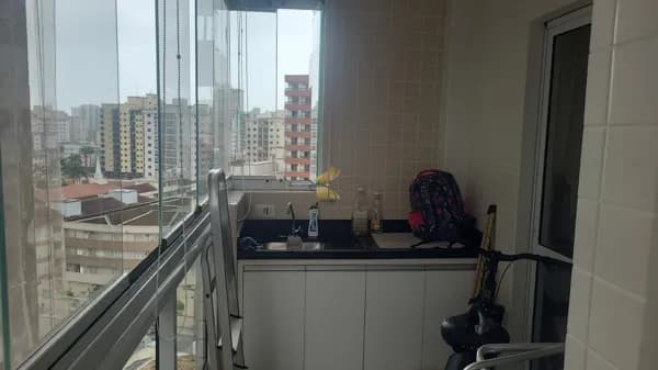 Apartamento à Venda no Bairro Guilhermina em Praia Grande, SP. 2 Dormitórios, 1 suíte!