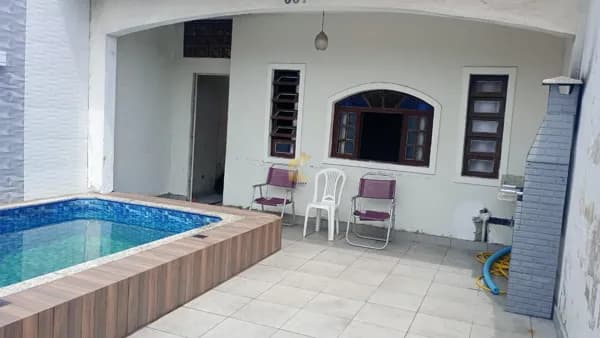 Casa 3 dormitórios 1 suíte e 1 vaga de garagem no bairro Caiçara