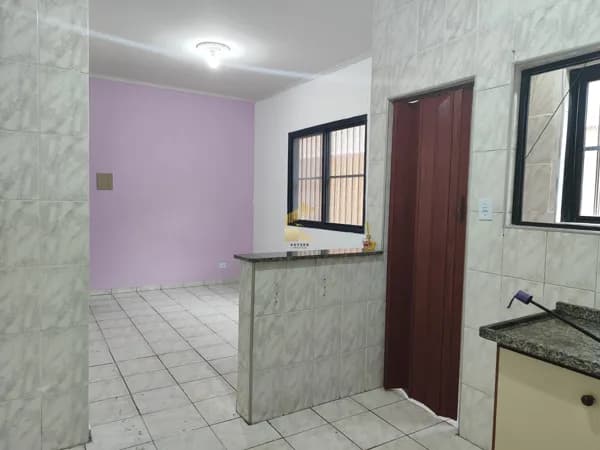 Apartamento à Venda no bairro Aviação, Praia Grande, SP. 1 dormitório!
