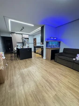 Casa à venda no bairro Boqueirão em Praia Grande, SP. 2 dormitórios sendo 1 suíte