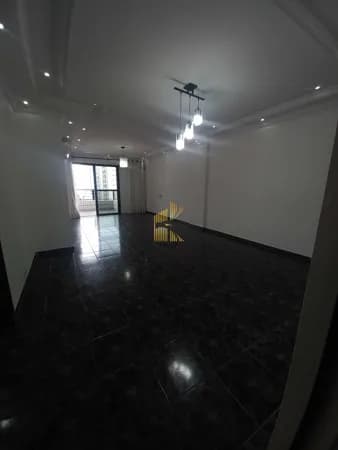 Apartamento à venda no bairro Tupi em Praia Grande, SP. 3 dormitórios sendo 1 suíte.