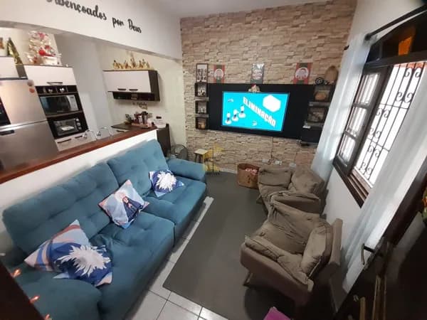 Casa Geminada, 2 dormitórios, 1 suíte, 200 metros da Praia!