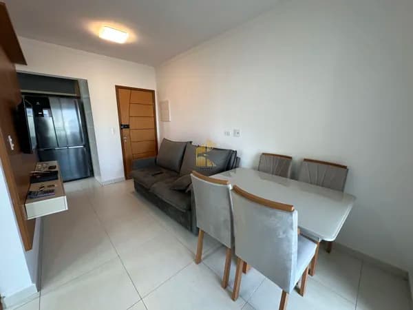 Apartamento à venda no bairro Ocian em Praia Grande, SP. 2 dormitórios sendo 1 suíte