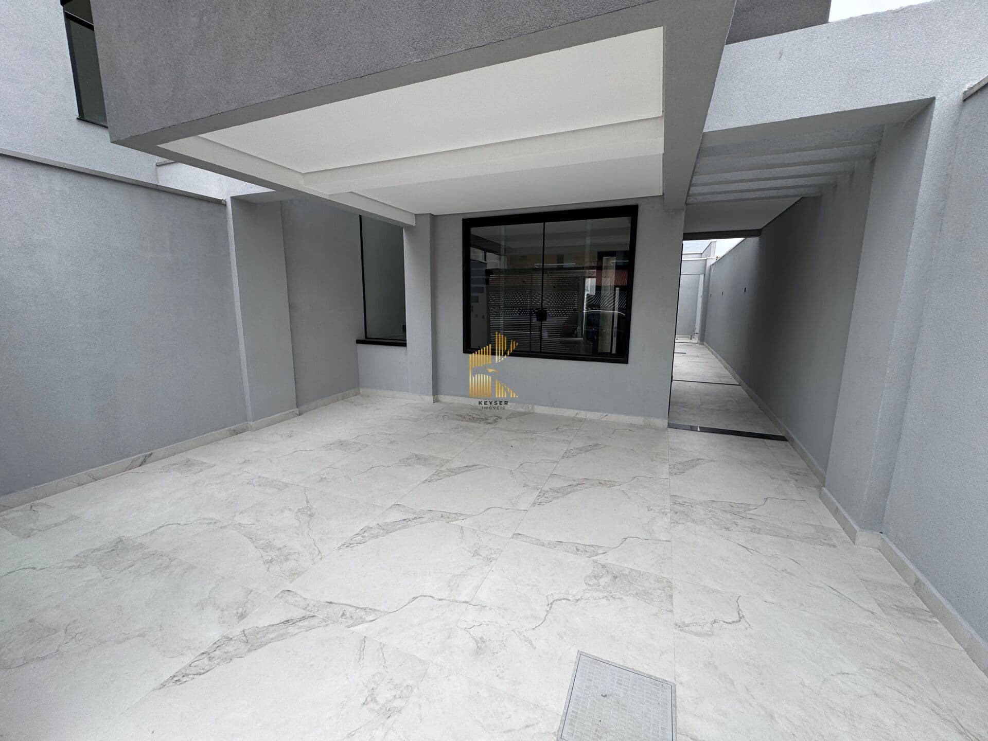 Sobrado Alto padrão, 3 suites com piscina