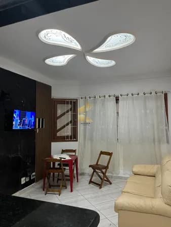Casa 3 dormitórios, piscina, churrasqueira, 2 vagas, caiçara.