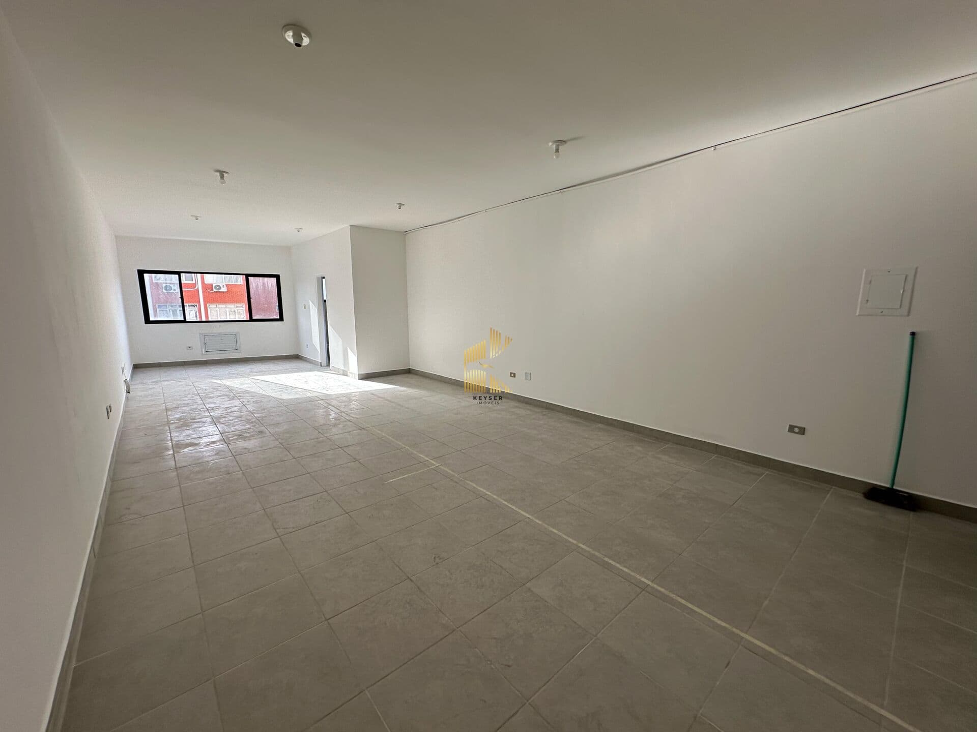 Sala/Conjunto em Praia Grande - Boqueirão