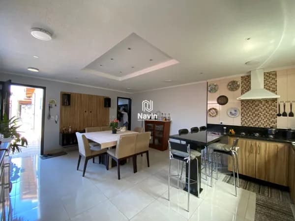 Casa para Venda no bairro Jardim Alvinópolis em Atibaia/SP