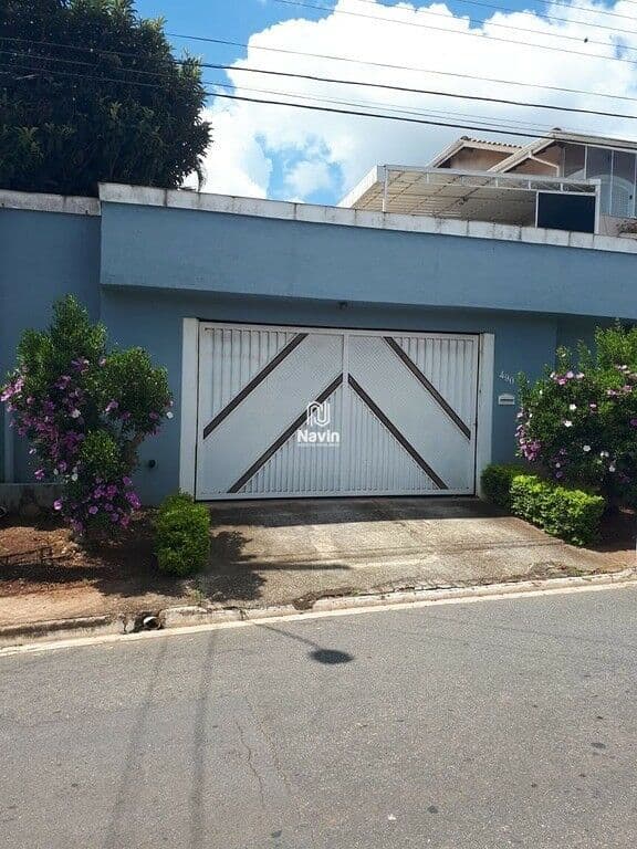 Casa à venda no Jardim dos Pinheiros em Atibaia SP