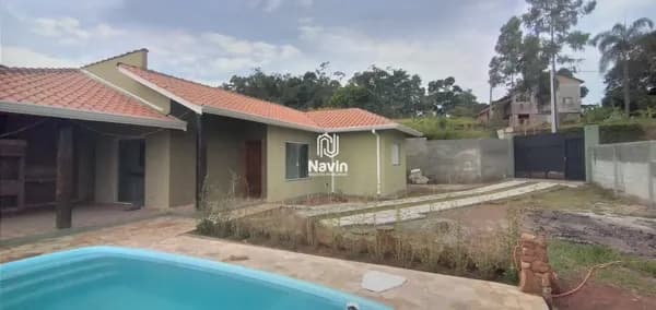 Linda casa térrea à venda em Atibaia/SP