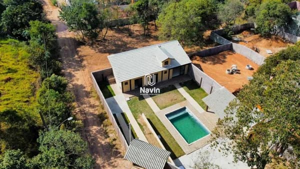 Linda chácara à venda com piscina no bairro do Portão em Atibaia/SP