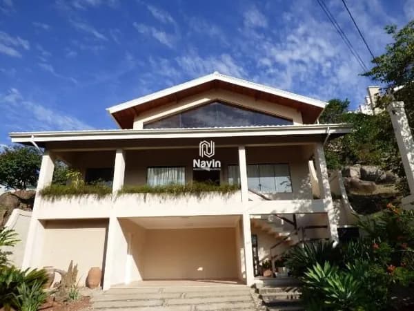 Linda Casa a venda no Condomínio de Alto Padrão Água Verde em Atibaia SP