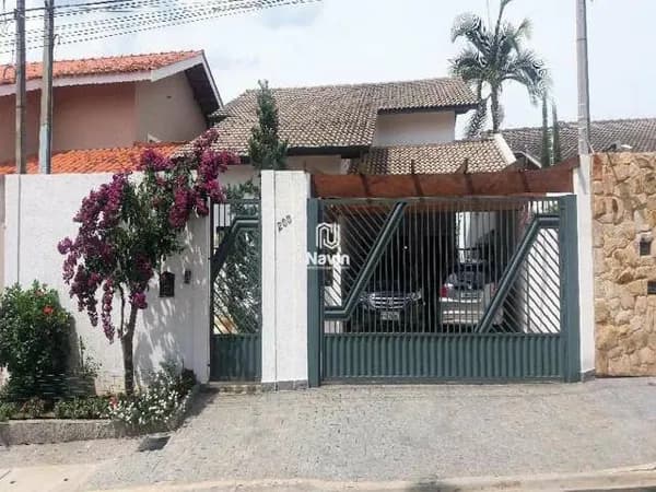 Casa à venda no Jardim Paulista em Atibaia SP
