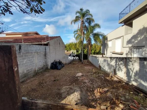 Terreno com 227 m² à venda em Atibaia/SP