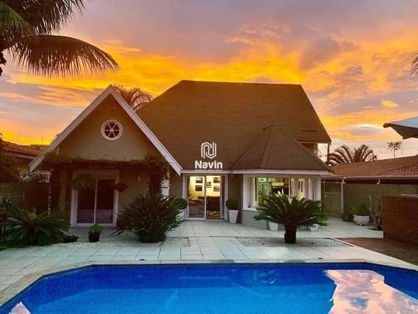Casa Alto Padrão a venda com 4 suítes e piscina no Jardim Morumbi em Atibaia SP