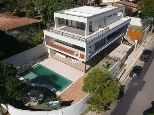 Casa de alto padrão à venda no Jardim Itaperi em Atibaia SP