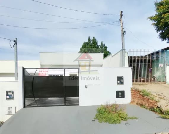 Casa à venda em Alvares Machado - SP!