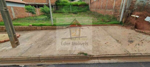 Terreno com ótima topografia no Jardim Panorama em Álvares Machado/SP