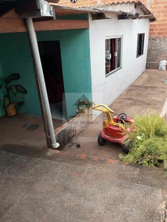 Terreno com 2 casas no Parque dos Pinheiros