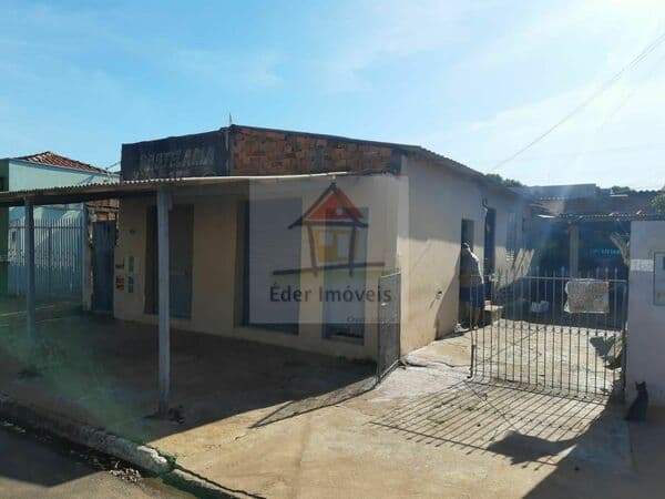 Casa com Ponto Comercial