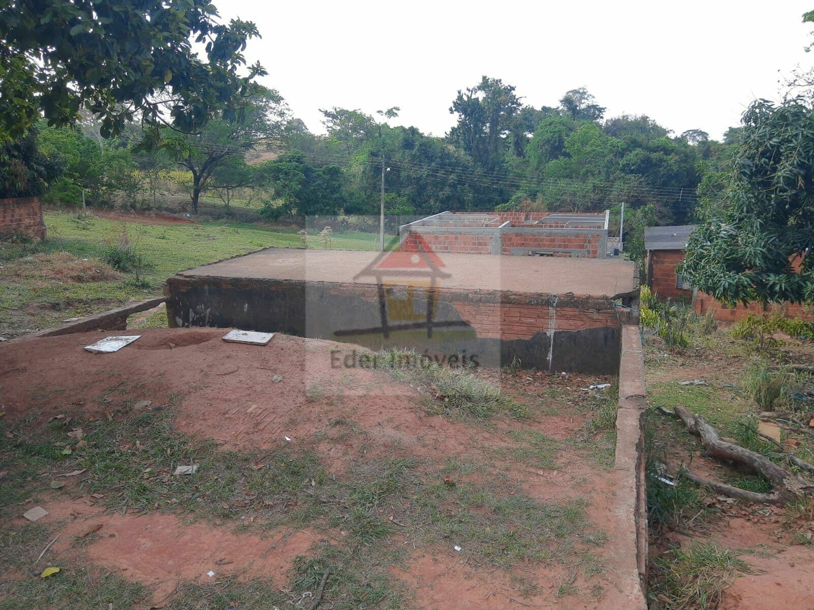 Terreno no Jardim Panorama com 252 m²