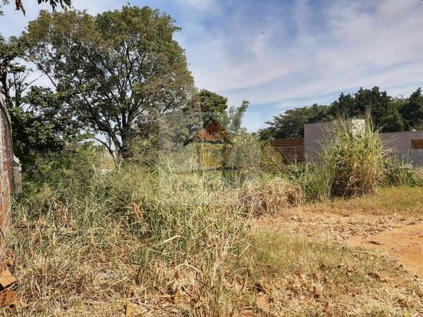 Terreno em Álvares Machado 1722 m²