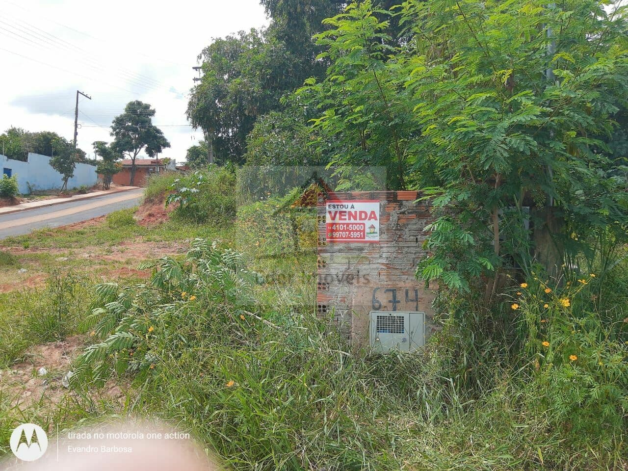 Terreno de esquina no Jardim Panorama