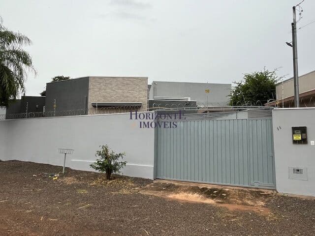 CASA SEMINOVA PERTO DO COMPER DA SPIPE CALARGE