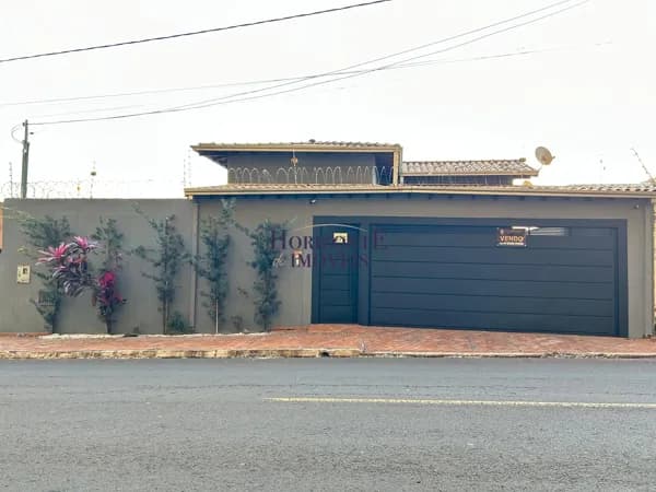 Casa Térrea com três quartos