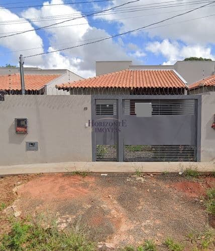 Casa 2 quartos, acabamentos de qualidade, Lagoa Dourada - Parcel. Rita Vieira