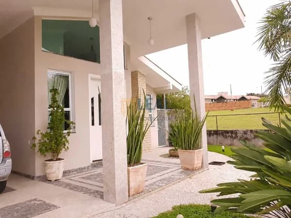 Casa de Condomínio em Salto - Buru
